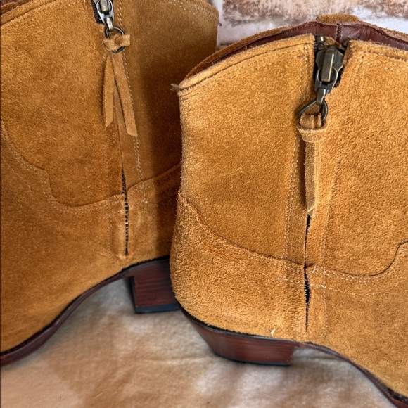 Tecovas The Daisy suede Booties 8.5 - Picture 6 of 9